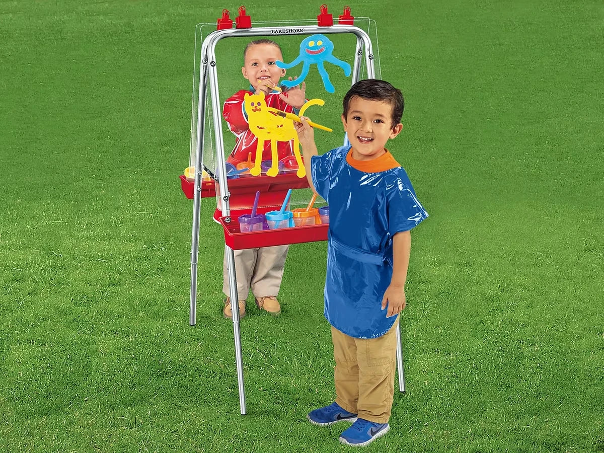 Indoor/Outdoor 2-Station Easel - US 1267
