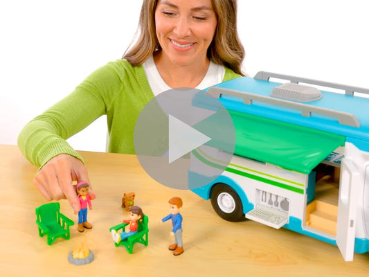 Explore the Outdoors! Travel Camper - US 9654