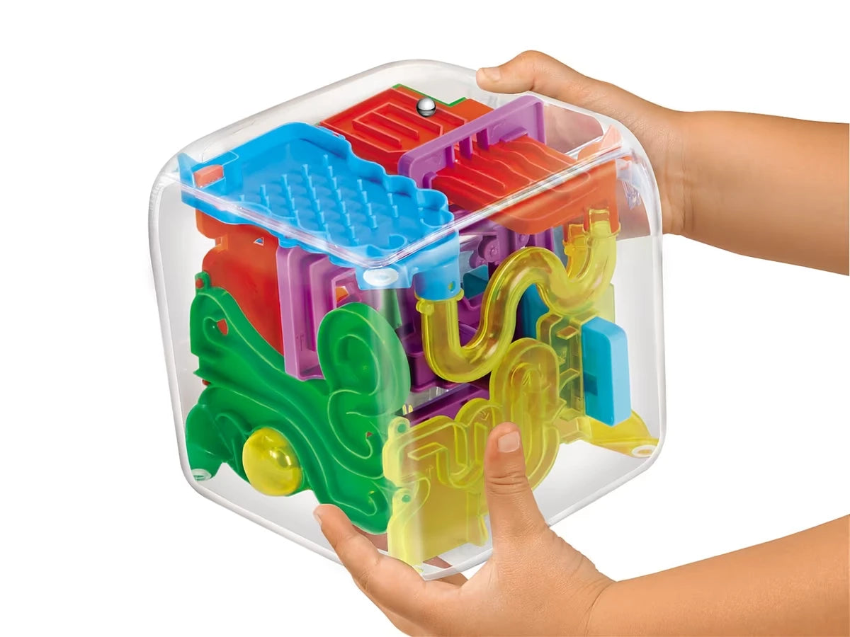 The Maze Cube - US 6242