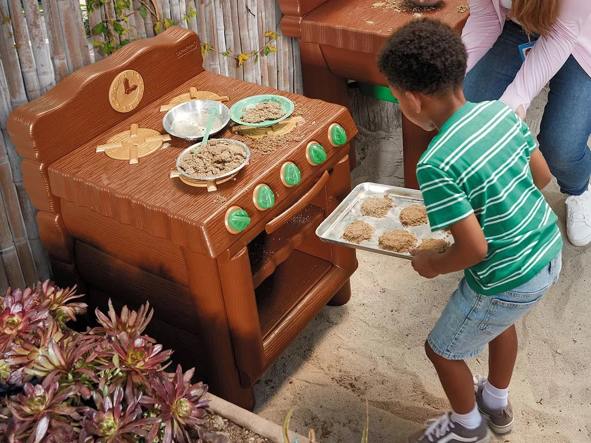 Pretend & Play Mud Oven - US 8422